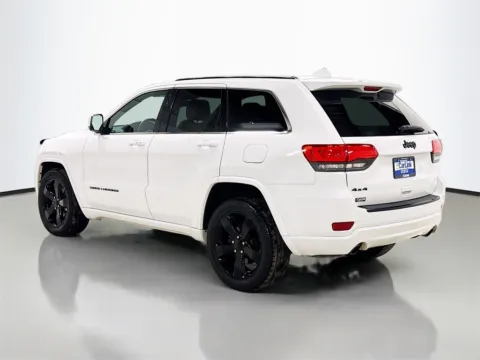 More photos of 2015 Jeep Grand Cherokee Altitude at CarLink Morristown, NJ