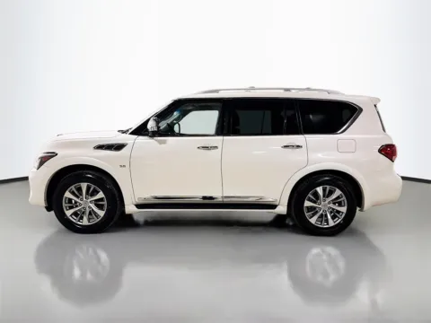 More photos of 2016 INFINITI QX80 at CarLink Morristown, NJ