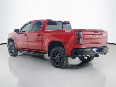 More photos of 2019 Chevrolet Silverado 1500 LT Trail Boss at CarLink Morristown, NJ
