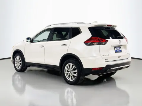 More photos of 2017 Nissan Rogue SV at CarLink Morristown, NJ