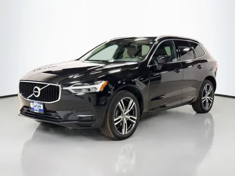 Another view of 2018 Volvo XC60 T5 Momentum for sale in Morristown, NJ at CarLink Morristown