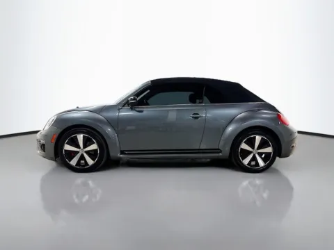 More photos of 2013 Volkswagen Beetle 2.0 TSi at CarLink Morristown, NJ