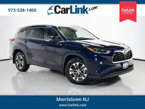 Blue 2021 Toyota Highlander XLE for sale in Morristown, NJ