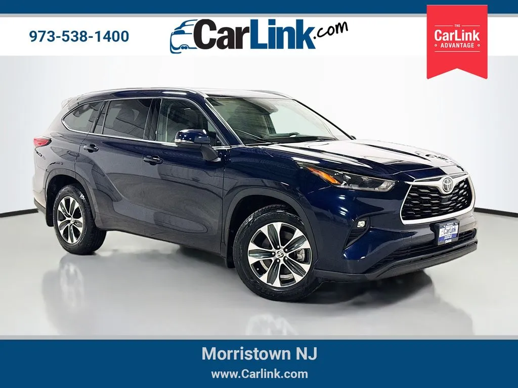 Blue 2021 Toyota Highlander XLE for sale in Morristown, NJ