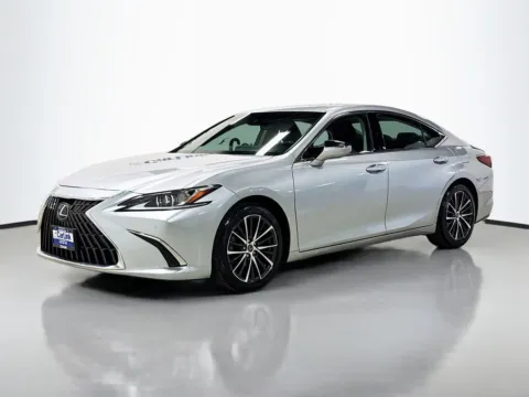 Another view of 2022 Lexus ES 350 for sale in Morristown, NJ at CarLink Morristown