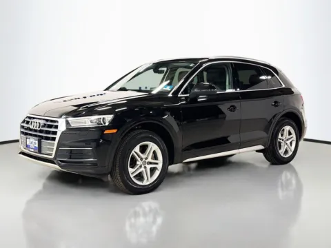 Another view of 2019 Audi Q5 2.0T Premium for sale in Morristown, NJ at CarLink Morristown