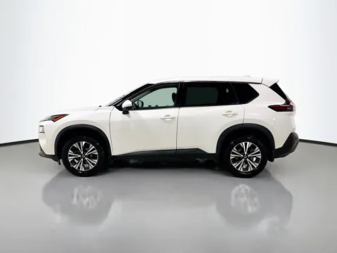 More photos of 2021 Nissan Rogue SV at CarLink Morristown, NJ