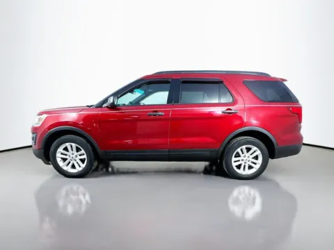 More photos of 2016 Ford Explorer at CarLink Morristown, NJ