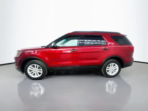More photos of 2016 Ford Explorer at CarLink Morristown, NJ