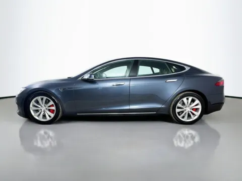 More photos of 2016 Tesla Model S P85D at CarLink Morristown, NJ