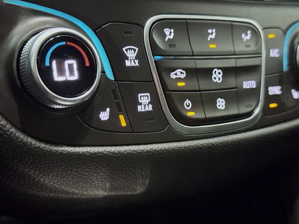 2019 Chevrolet Equinox LT - Photo 23
