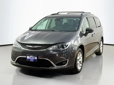 Another view of 2019 Chrysler Pacifica Touring L for sale in Morristown, NJ at CarLink Morristown