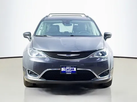 Photos of 2019 Chrysler Pacifica Touring L for sale in Morristown, NJ at CarLink Morristown