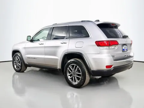 More photos of 2020 Jeep Grand Cherokee Limited at CarLink Morristown, NJ