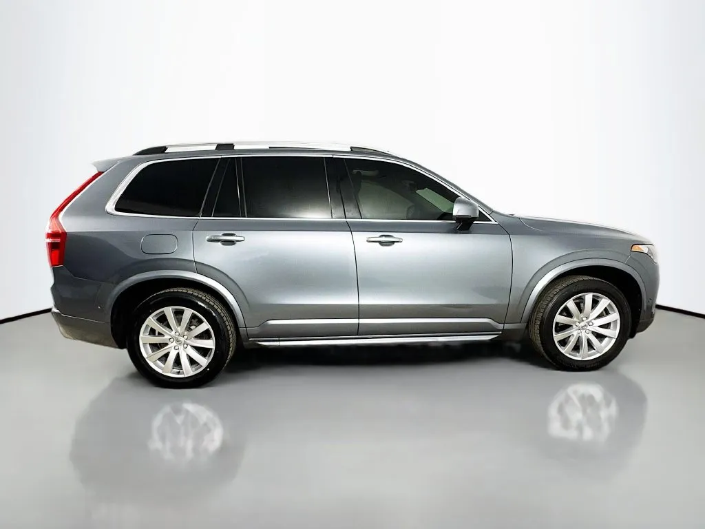 2016 Volvo XC90 Momentum - Photo 9