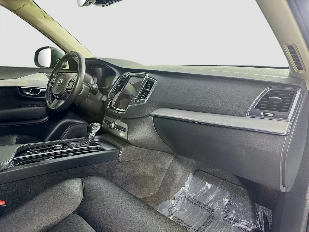 2016 Volvo XC90 Momentum - Photo 38