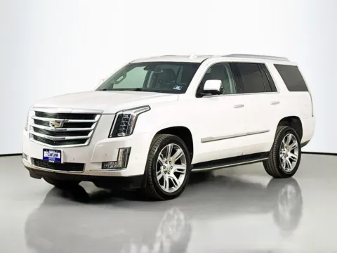 Another view of 2017 Cadillac Escalade Luxury for sale in Morristown, NJ at CarLink Morristown