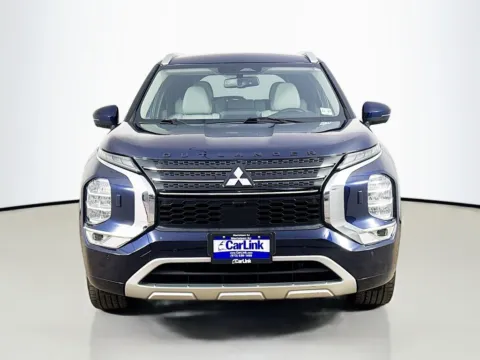 Photos of 2022 Mitsubishi Outlander SEL for sale in Morristown, NJ at CarLink Morristown