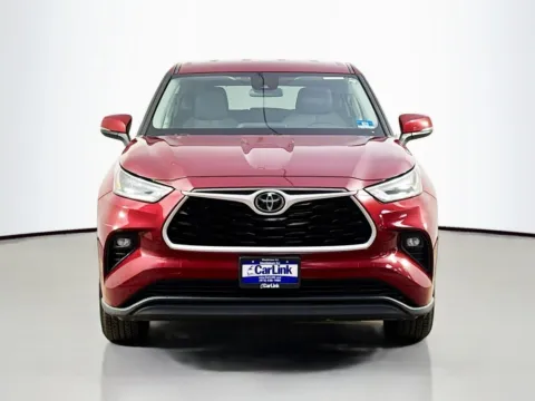 Photos of 2020 Toyota Highlander LE for sale in Morristown, NJ at CarLink Morristown