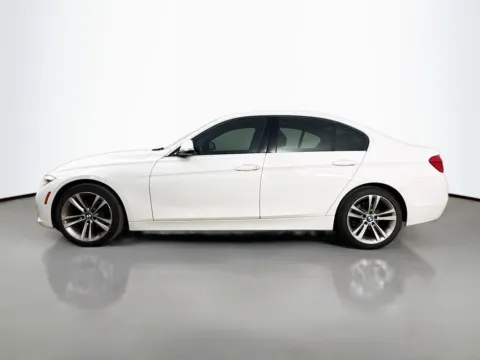 More photos of 2018 BMW 3 Series 330i xDrive at CarLink Morristown, NJ