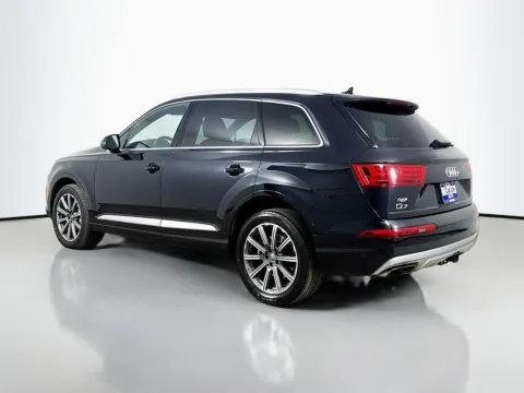 More photos of 2019 Audi Q7 55 Premium Plus at CarLink Morristown, NJ