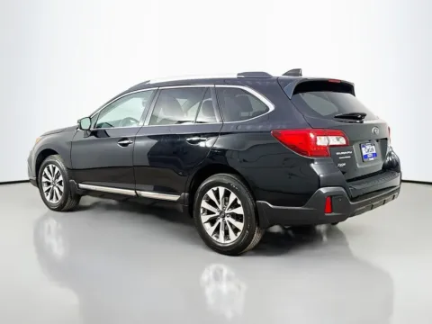 More photos of 2018 Subaru Outback 2.5i at CarLink Morristown, NJ