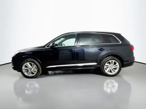 More photos of 2020 Audi Q7 45 Premium at CarLink Morristown, NJ