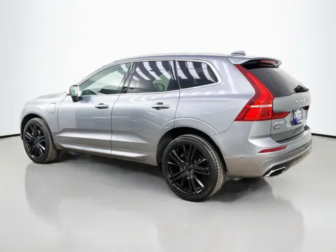 More photos of 2019 Volvo XC60 Hybrid T8 R-Design at CarLink Morristown, NJ