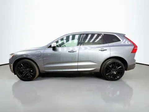 More photos of 2019 Volvo XC60 Hybrid T8 R-Design at CarLink Morristown, NJ