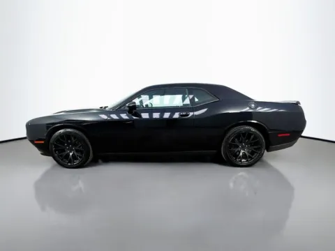 More photos of 2017 Dodge Challenger SXT at CarLink Morristown, NJ
