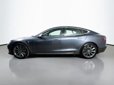 More photos of 2017 Tesla Model S 100D at CarLink Morristown, NJ