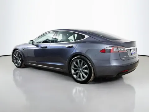More photos of 2017 Tesla Model S 75D at CarLink Morristown, NJ