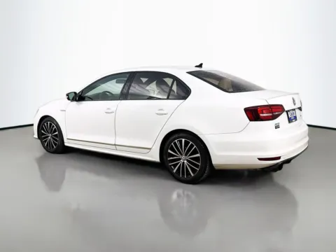 More photos of 2016 Volkswagen Jetta 1.8T Sport at CarLink Morristown, NJ