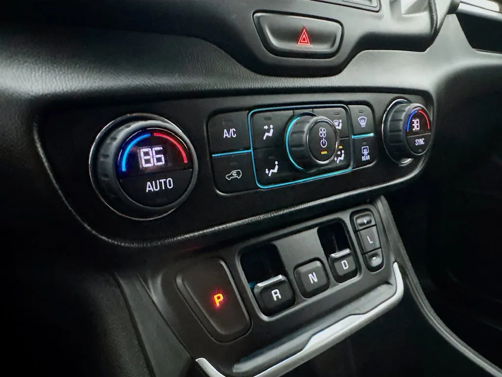2018 GMC Terrain SLE - Photo 18
