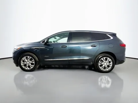 More photos of 2021 Buick Enclave Avenir at CarLink Morristown, NJ