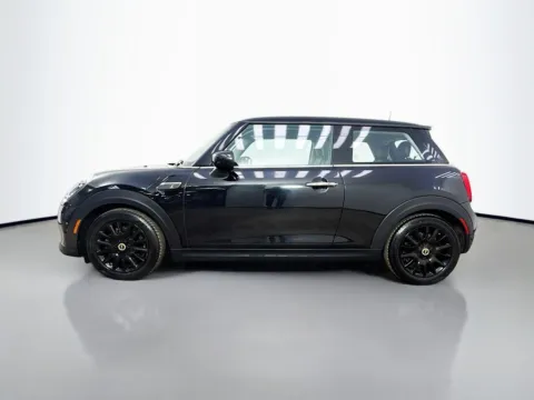 More photos of 2022 MINI Cooper SE Electric Cooper SE at CarLink Morristown, NJ