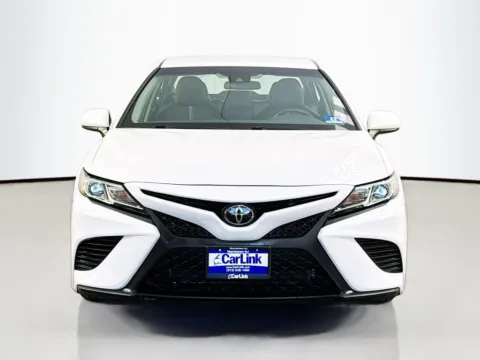Photos of 2020 Toyota Camry SE for sale in Morristown, NJ at CarLink Morristown