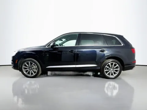 More photos of 2019 Audi Q7 55 Premium Plus at CarLink Morristown, NJ