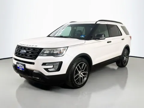Another view of 2016 Ford Explorer Sport for sale in Morristown, NJ at CarLink Morristown