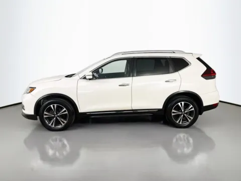 More photos of 2018 Nissan Rogue SL at CarLink Morristown, NJ