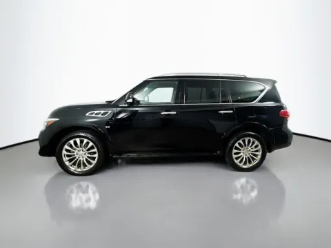 More photos of 2017 INFINITI QX80 at CarLink Morristown, NJ