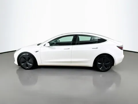 More photos of 2020 Tesla Model 3 Standard at CarLink Morristown, NJ