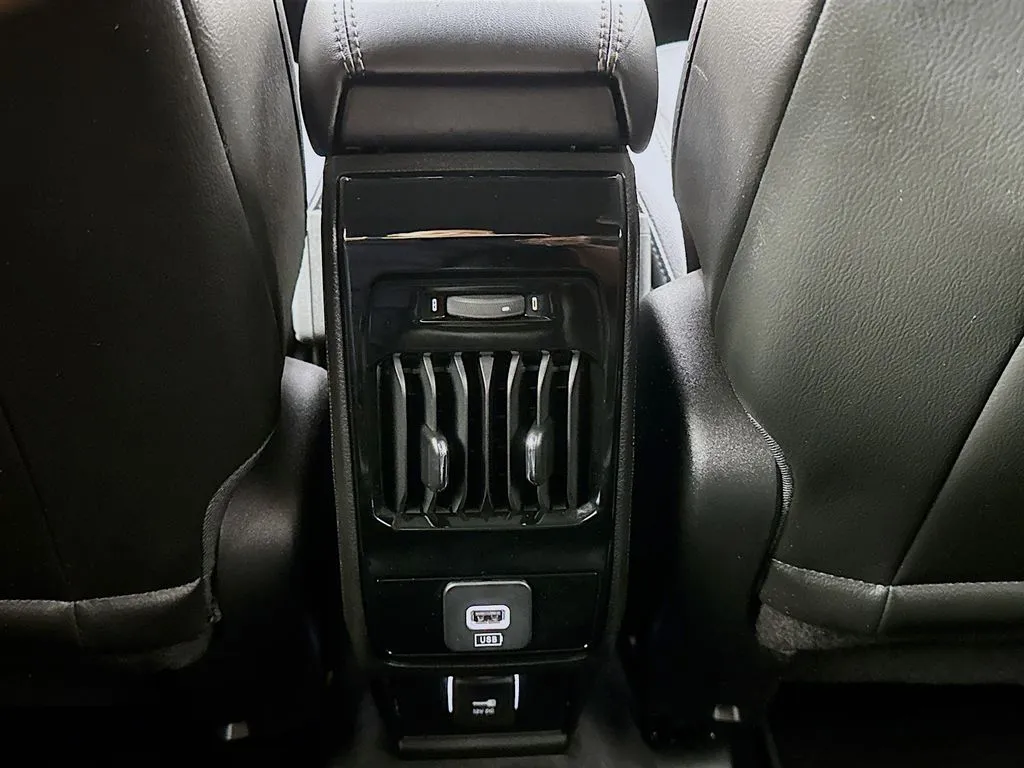 2022 Jeep Compass (RED) Edition - Photo 32
