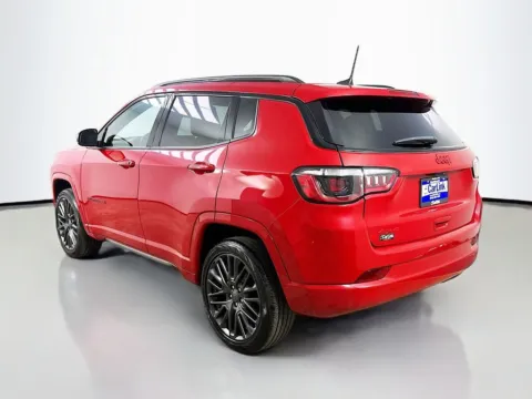 More photos of 2022 Jeep Compass Limited at CarLink Morristown, NJ