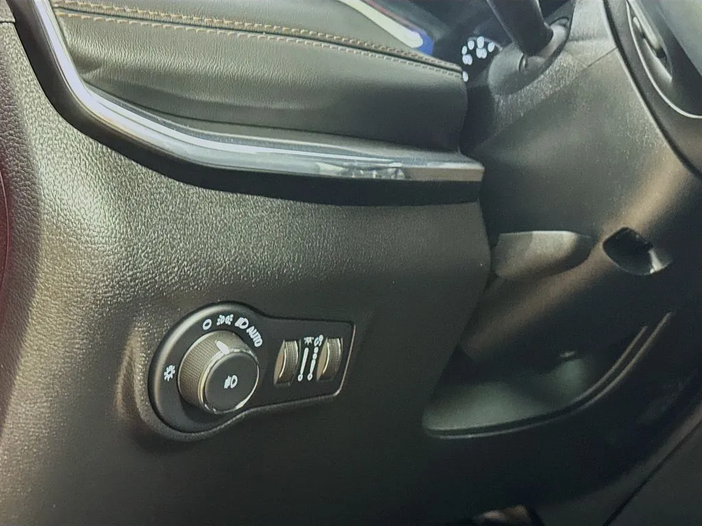 2022 Jeep Compass (RED) Edition - Photo 12