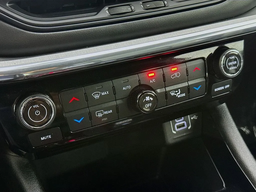 2022 Jeep Compass (RED) Edition - Photo 18