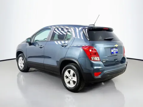 More photos of 2021 Chevrolet Trax LS at CarLink Morristown, NJ