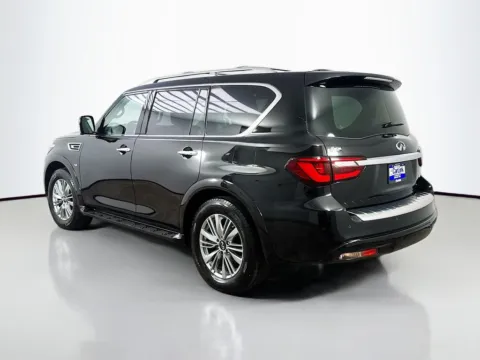 More photos of 2018 INFINITI QX80 at CarLink Morristown, NJ