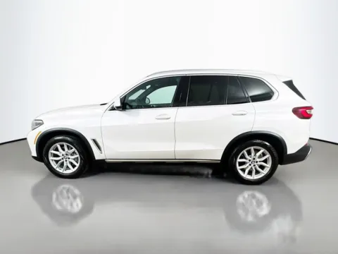 More photos of 2021 BMW X5 xDrive40i at CarLink Morristown, NJ