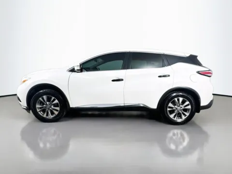 More photos of 2016 Nissan Murano S at CarLink Morristown, NJ